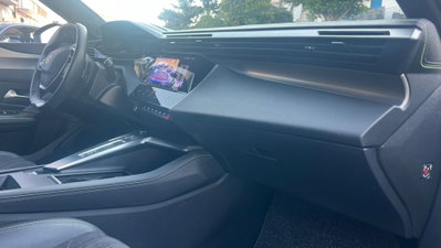 Peugeot 308 SW 1.5 bluehdi GT s&s 130cv eat8 (13)