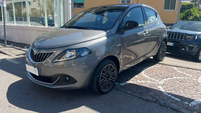 Lancia Ypsilon 1.0 FireFly 5 porte S&S Hybrid Gold Plus usata
