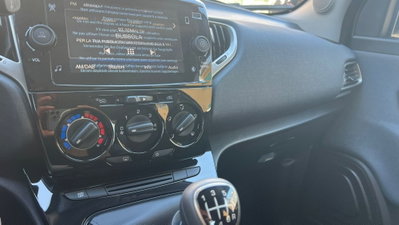 Lancia Ypsilon 1.0 FireFly 5 porte S&S Hybrid Gold Plus (14)