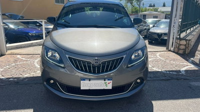 Lancia Ypsilon 1.0 FireFly 5 porte S&S Hybrid Gold Plus (2)