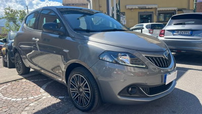 Lancia Ypsilon 1.0 FireFly 5 porte S&S Hybrid Gold Plus (3)