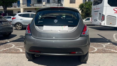 Lancia Ypsilon 1.0 FireFly 5 porte S&S Hybrid Gold Plus (5)