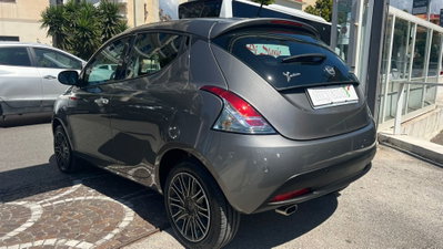 Lancia Ypsilon 1.0 FireFly 5 porte S&S Hybrid Gold Plus (6)