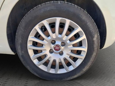 Fiat Punto 1.3 MJT II S&S 95 CV 5 porte Lounge (11)