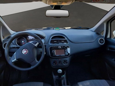 Fiat Punto 1.3 MJT II S&S 95 CV 5 porte Lounge (9)