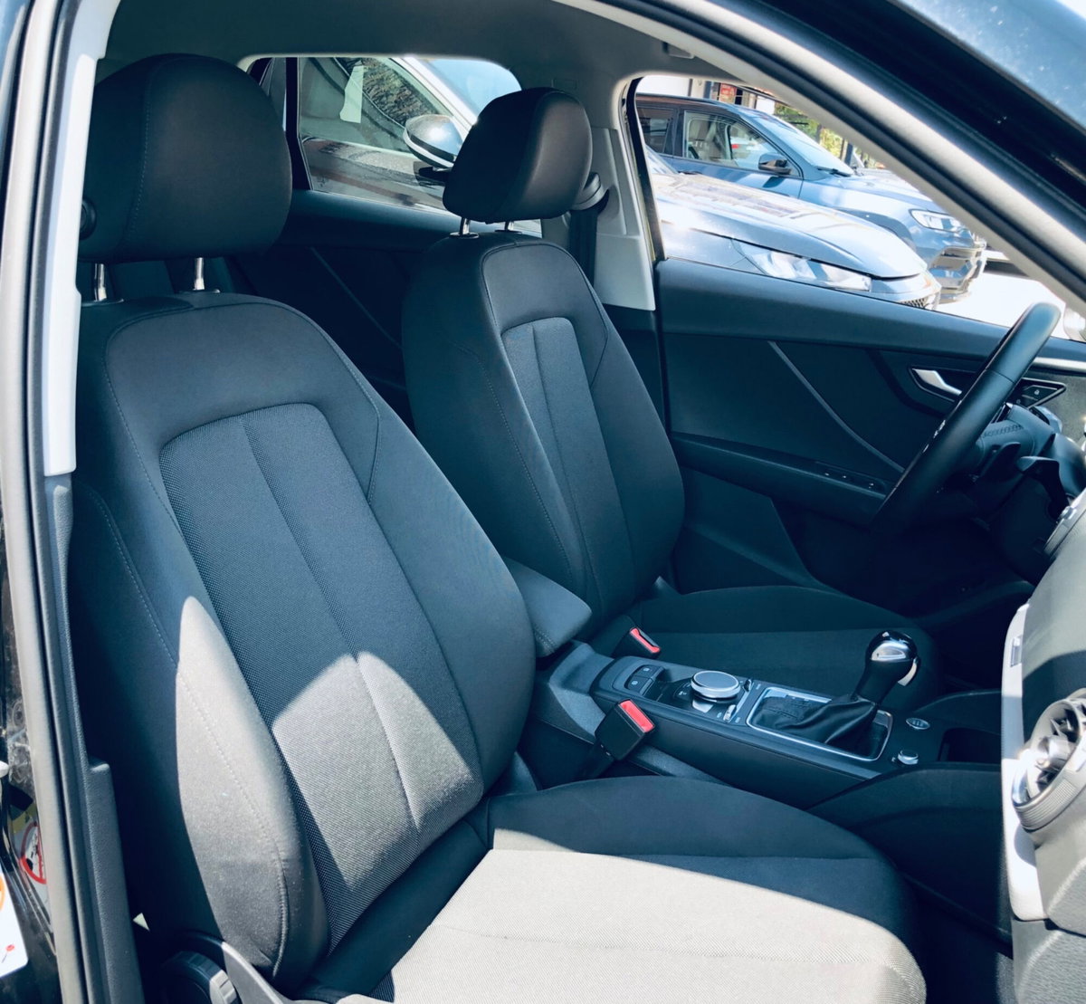 Audi Q2 Q2 35 TFSI S tronic Business (10)