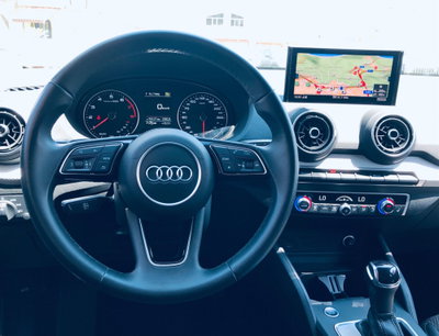 Audi Q2 Q2 35 TFSI S tronic Business (6)