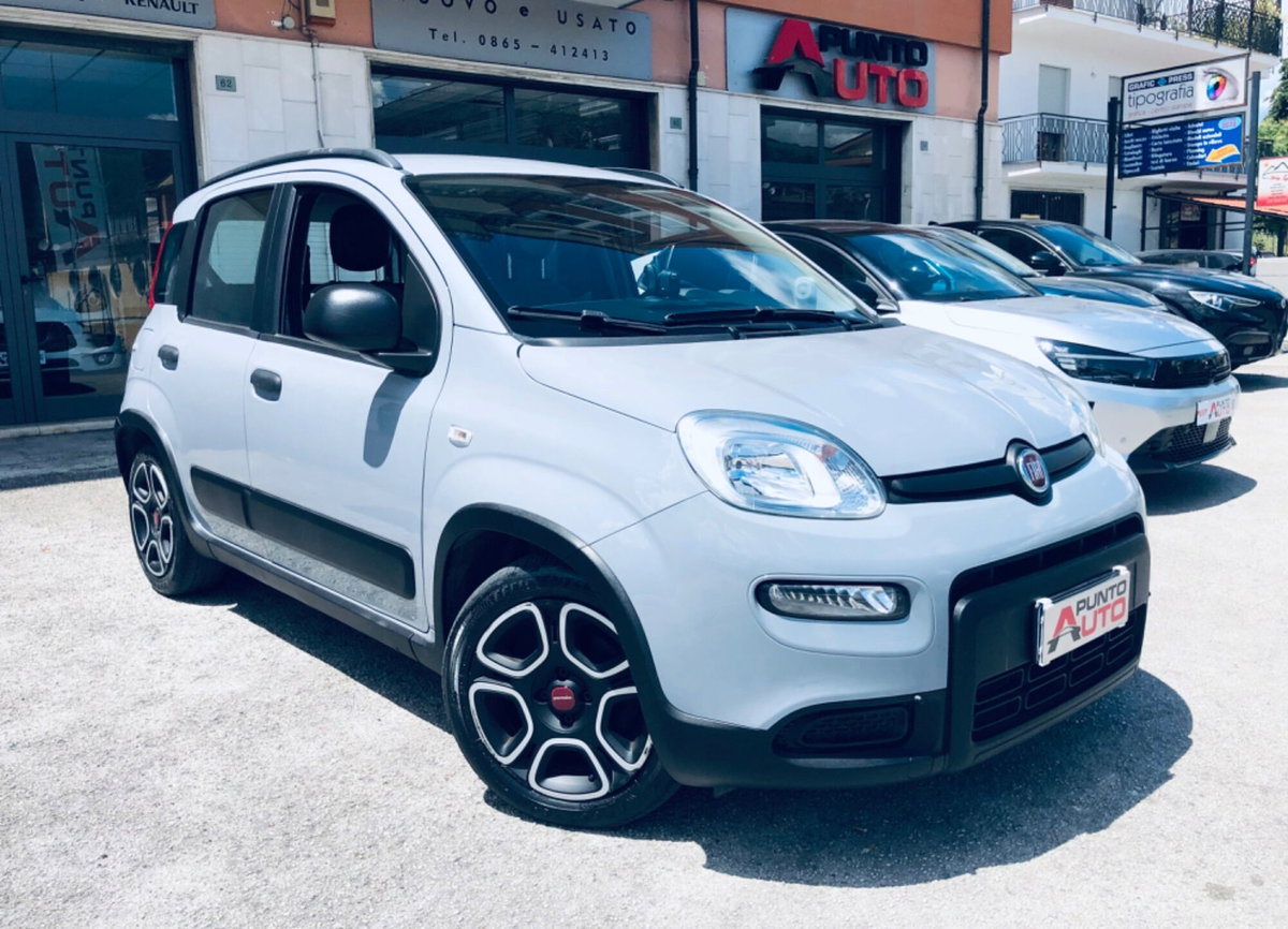 Fiat Panda 1.0 FireFly S&S Hybrid City Cross (4)
