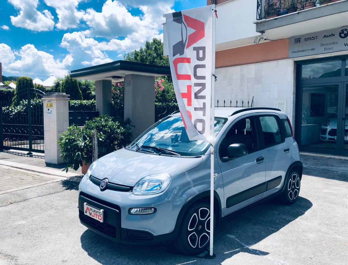 Fiat Panda 1.0 FireFly S&S Hybrid City Cross (8)