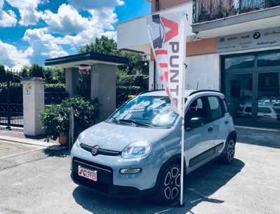 Fiat Panda 1.0 FireFly S&S Hybrid City Cross (9)