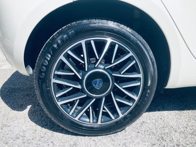 Lancia Ypsilon 1.0 FireFly 5 porte S&S Hybrid Ecochic Gold (18)