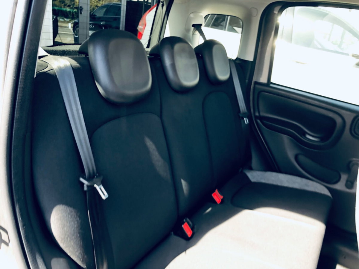 Fiat Panda 1.0 FireFly S&S Hybrid City Cross (7)