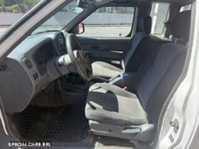 Nissan NP300 2.5 D 2p. King Cab Easy (10)
