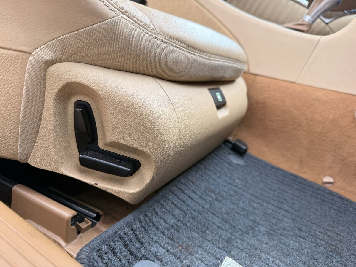 Mercedes-Benz Classe E 220 CDI cat EVO Avantgarde Sport (12)