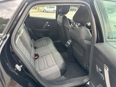 Citroen C4 PureTech 130 S&S Shine (14)