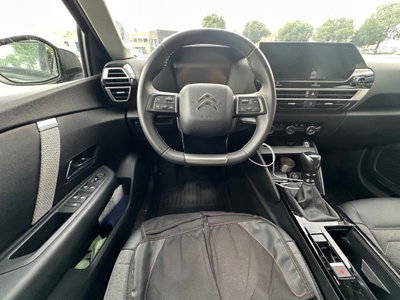 Citroen C4 PureTech 130 S&S Shine (16)