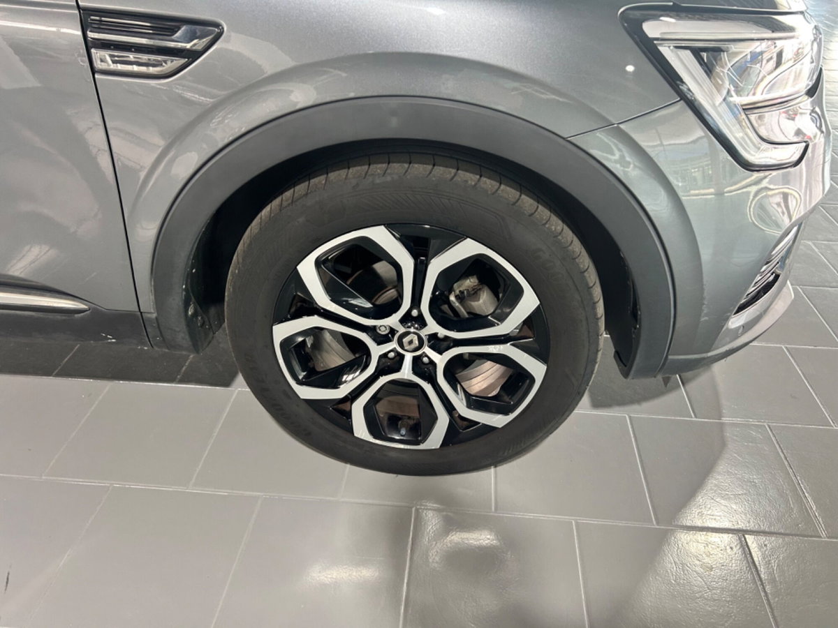 Renault Arkana E-Tech 145 CV Intens (10)