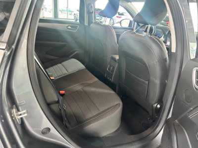 Renault Arkana E-Tech 145 CV Intens (12)