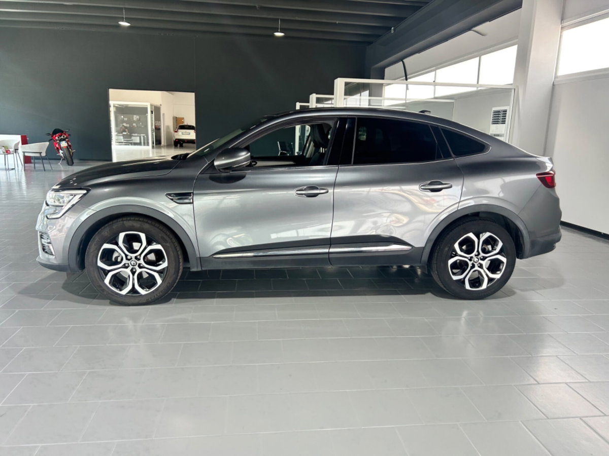 Renault Arkana E-Tech 145 CV Intens (5)