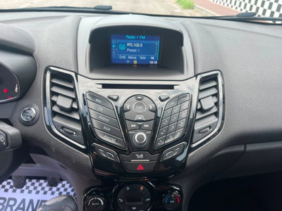 Ford Fiesta 1.4 3p. Bz.- GPL Titanium (15)