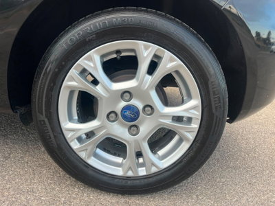 Ford Fiesta 1.4 3p. Bz.- GPL Titanium (19)