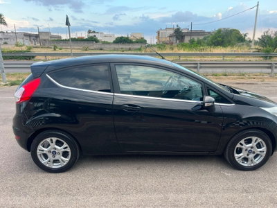 Ford Fiesta 1.4 3p. Bz.- GPL Titanium (4)