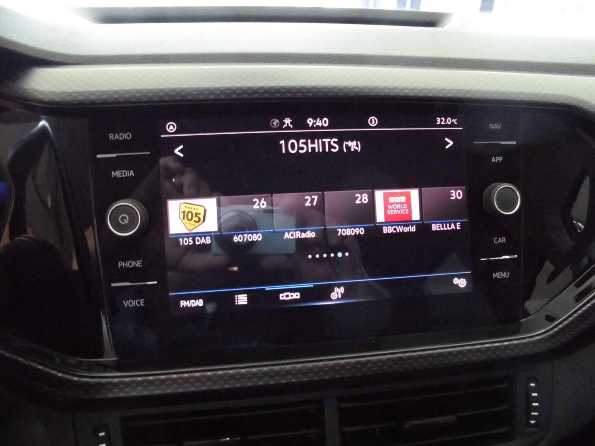 Volkswagen T-Cross 1.0 TSI 110 CV DSG Style (9)