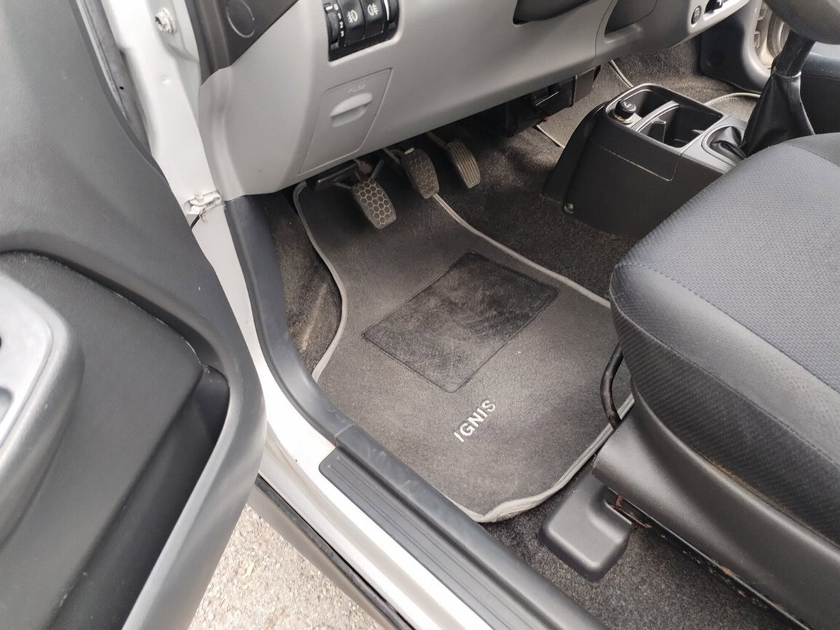 Suzuki Ignis 1.5 16V cat 4WD Deluxe (11)