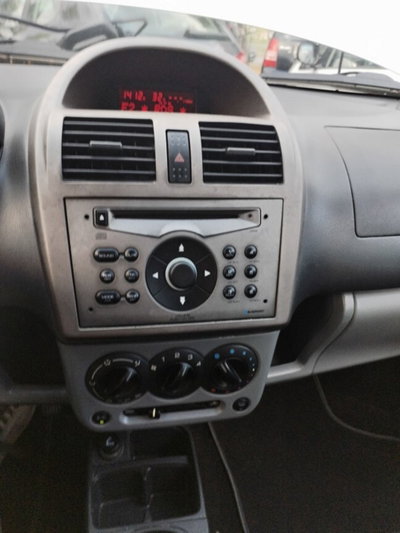 Suzuki Ignis 1.5 16V cat 4WD Deluxe (17)