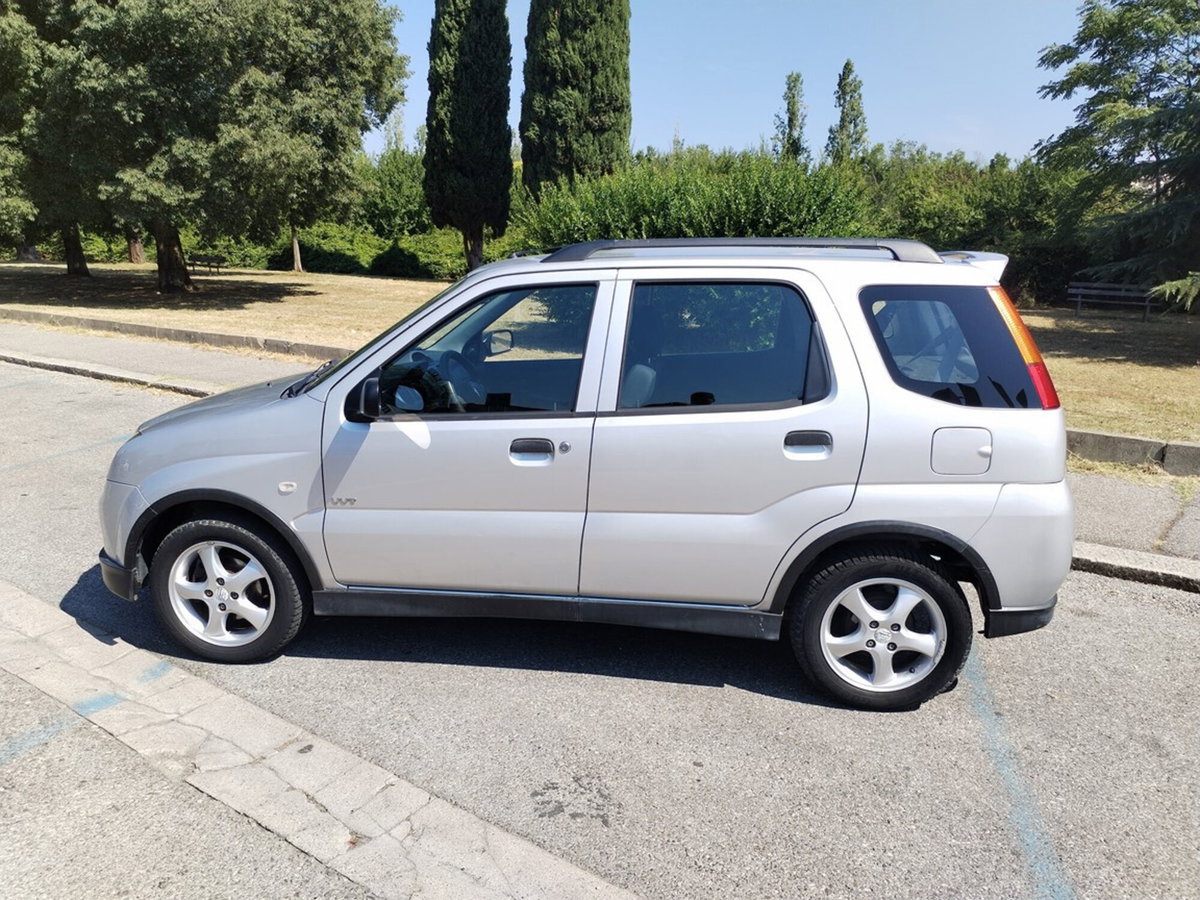 Suzuki Ignis 1.5 16V cat 4WD Deluxe (2)