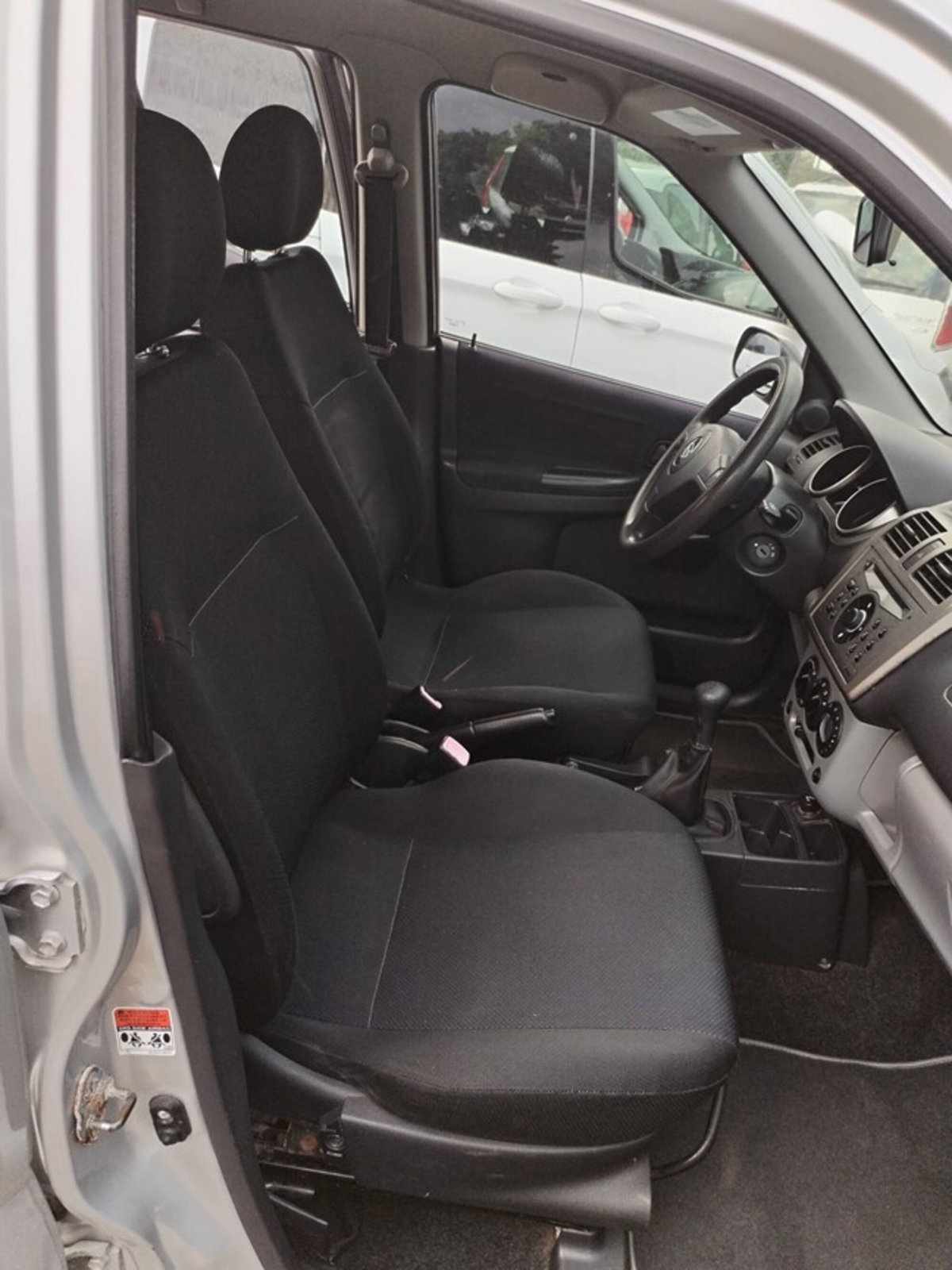 Suzuki Ignis 1.5 16V cat 4WD Deluxe (20)