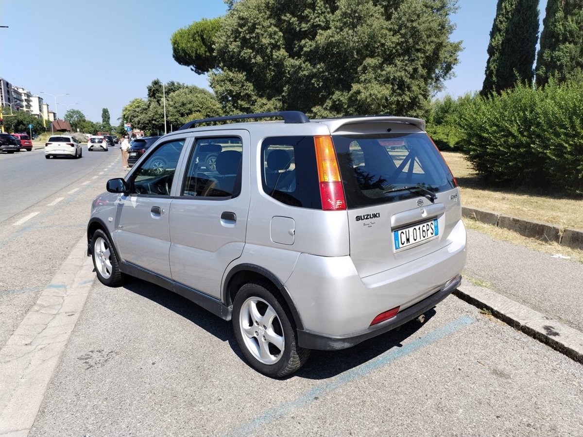 Suzuki Ignis 1.5 16V cat 4WD Deluxe (3)