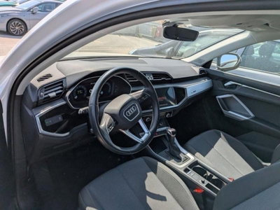 Audi Q3 45 TFSI e S tronic Business (10)