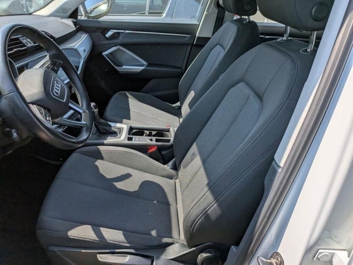 Audi Q3 45 TFSI e S tronic Business (11)