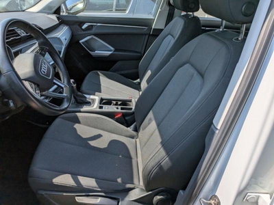 Audi Q3 45 TFSI e S tronic Business (11)