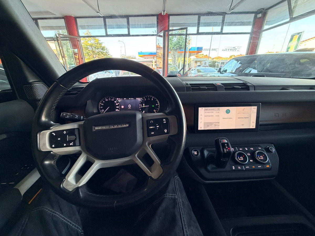 Land Rover Defender 90 3.0d i6 mhev X-Dynamic SE awd 250cv auto (15)