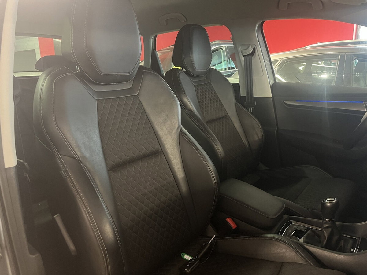 Skoda Karoq 2.0 tdi Selection 4x4 150cv dsg (10)