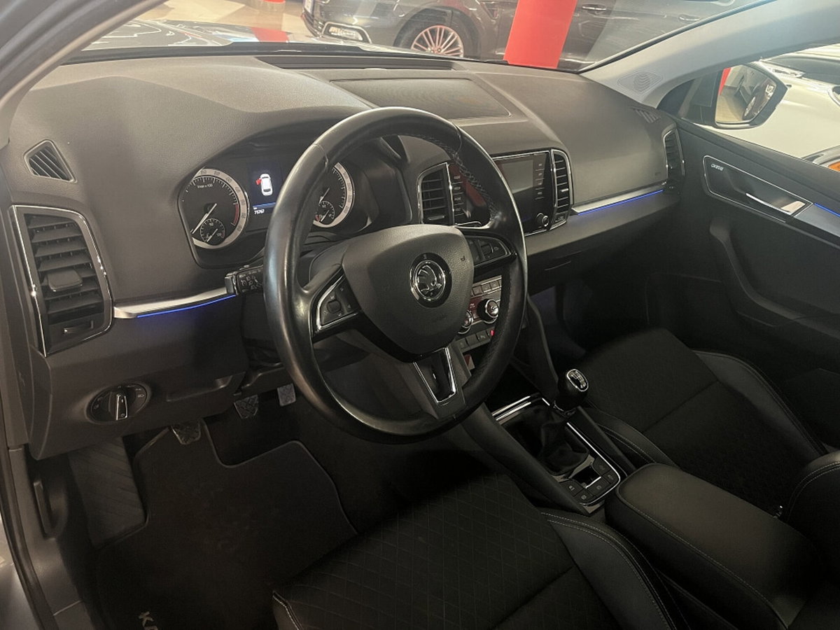Skoda Karoq 2.0 tdi Selection 4x4 150cv dsg (7)