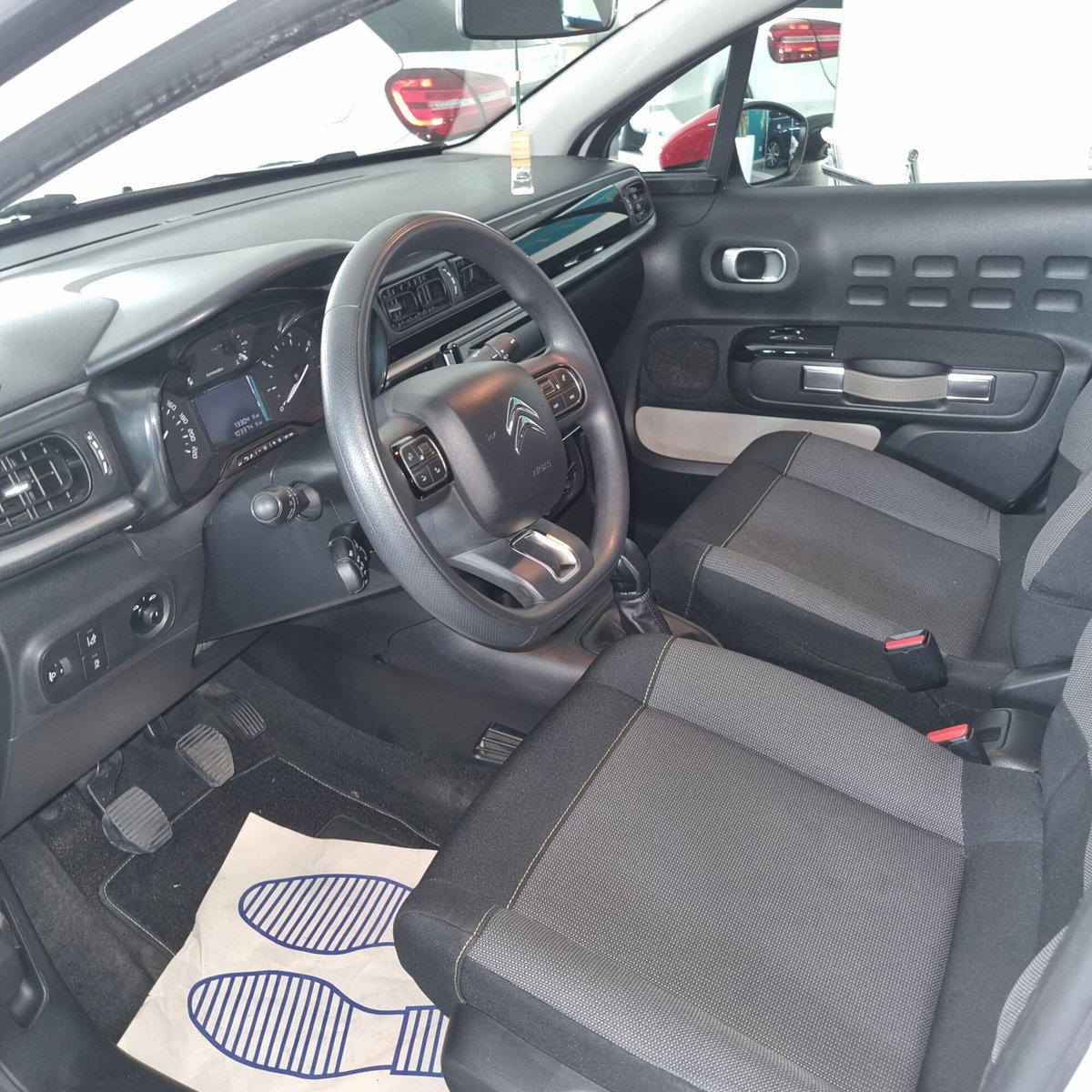 Citroen C3 PureTech 82 GPL Feel (10)