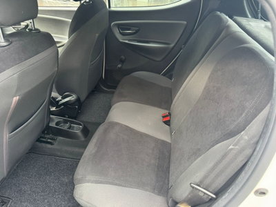 Lancia Ypsilon 1.3 MJT 16V 95 CV 5 porte S&S Silver (10)
