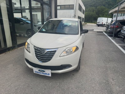 Lancia Ypsilon 1.3 MJT 16V 95 CV 5 porte S&S Silver (2)
