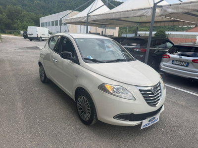 Lancia Ypsilon 1.3 MJT 16V 95 CV 5 porte S&S Silver (3)