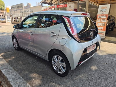 Toyota Aygo 1.0 VVT-i 69 CV 3 porte x-play (6)