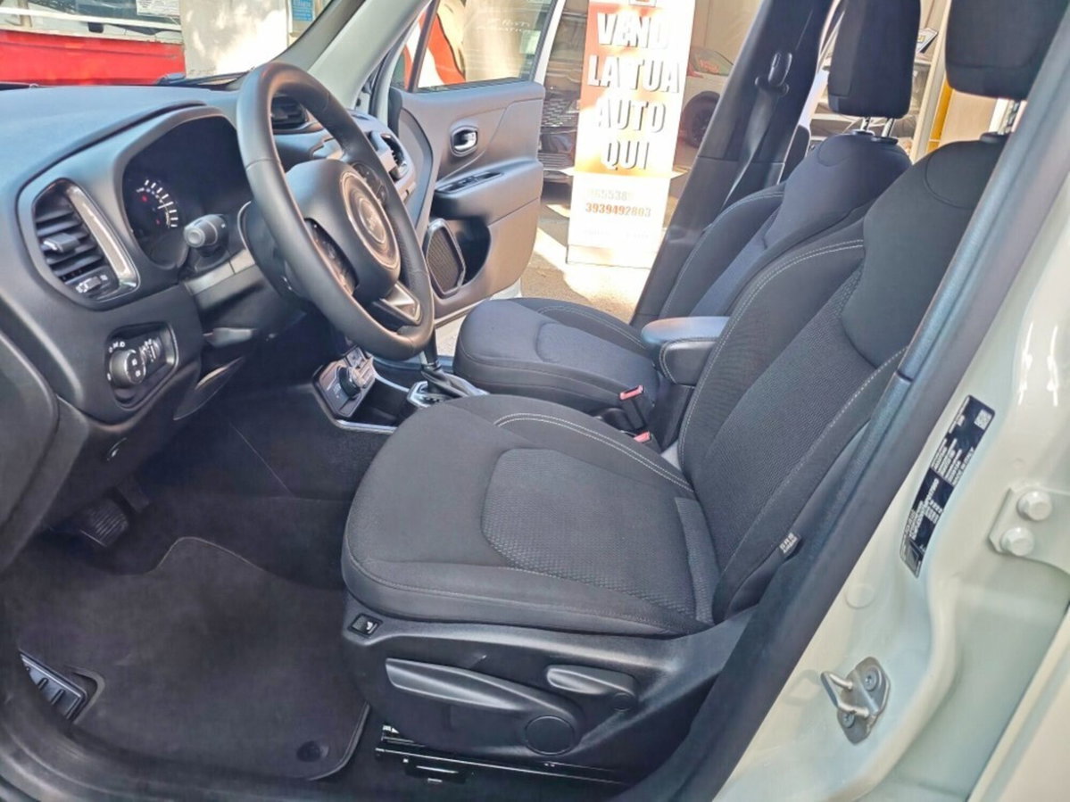 Jeep Renegade 1.3 T4 190CV PHEV 4xe AT6 Limited (11)