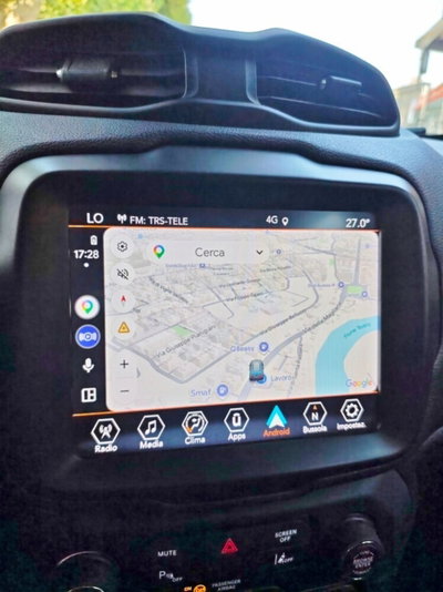 Jeep Renegade 1.3 T4 190CV PHEV 4xe AT6 Limited (15)