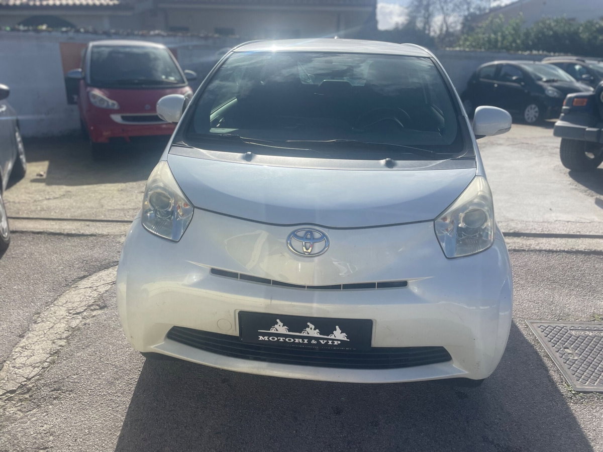 Toyota iQ 1.0 Sol (16)