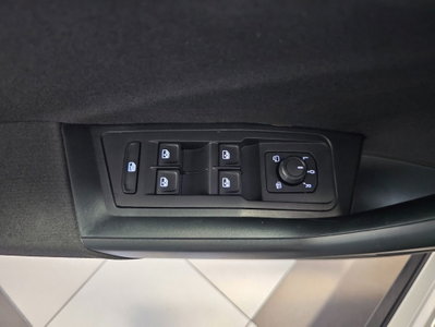 Volkswagen T-Roc 1.0 TSI Life (19)