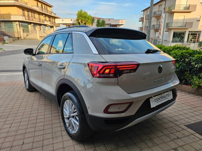Volkswagen T-Roc 1.0 TSI Life (4)
