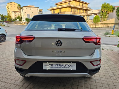 Volkswagen T-Roc 1.0 TSI Life (5)