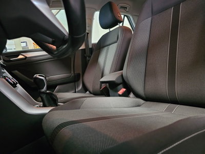 Volkswagen T-Roc 1.0 TSI Life (8)